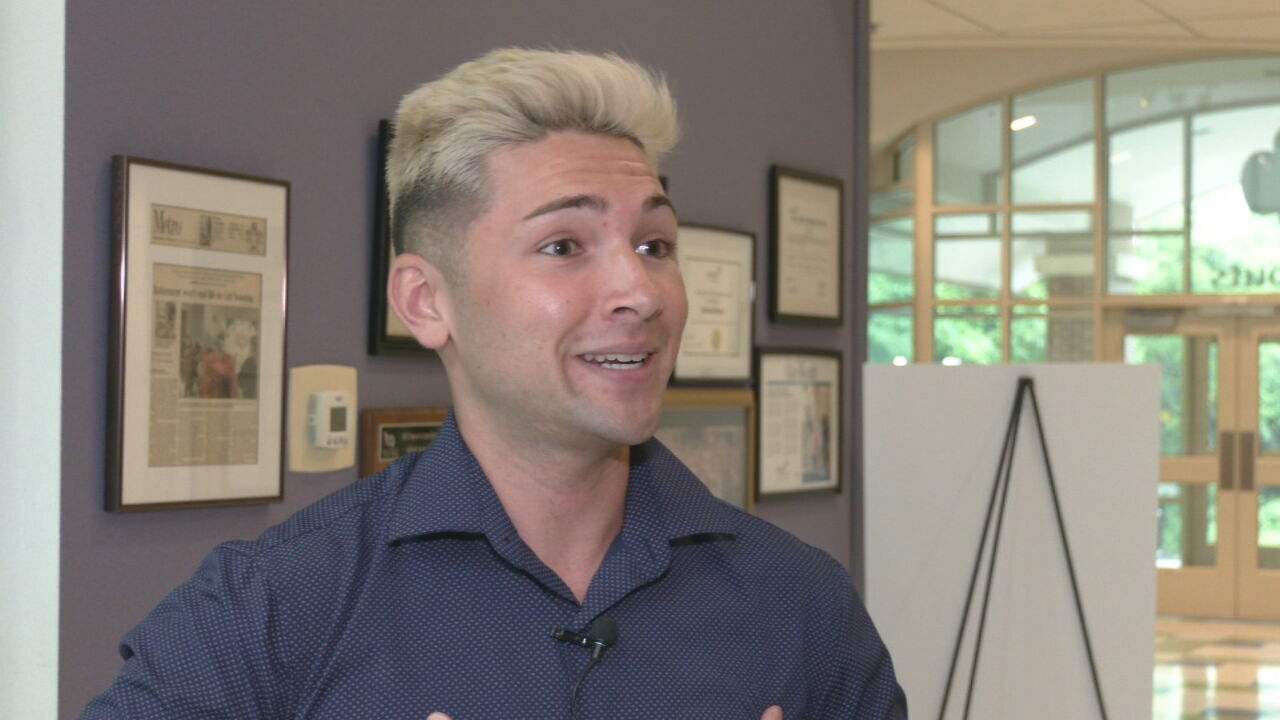 Louisville man talks about sharing stage with Shania Twain at St. Louis concert